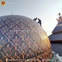 Kubah Masjid Tembaga Terlihat Lebih Estetik